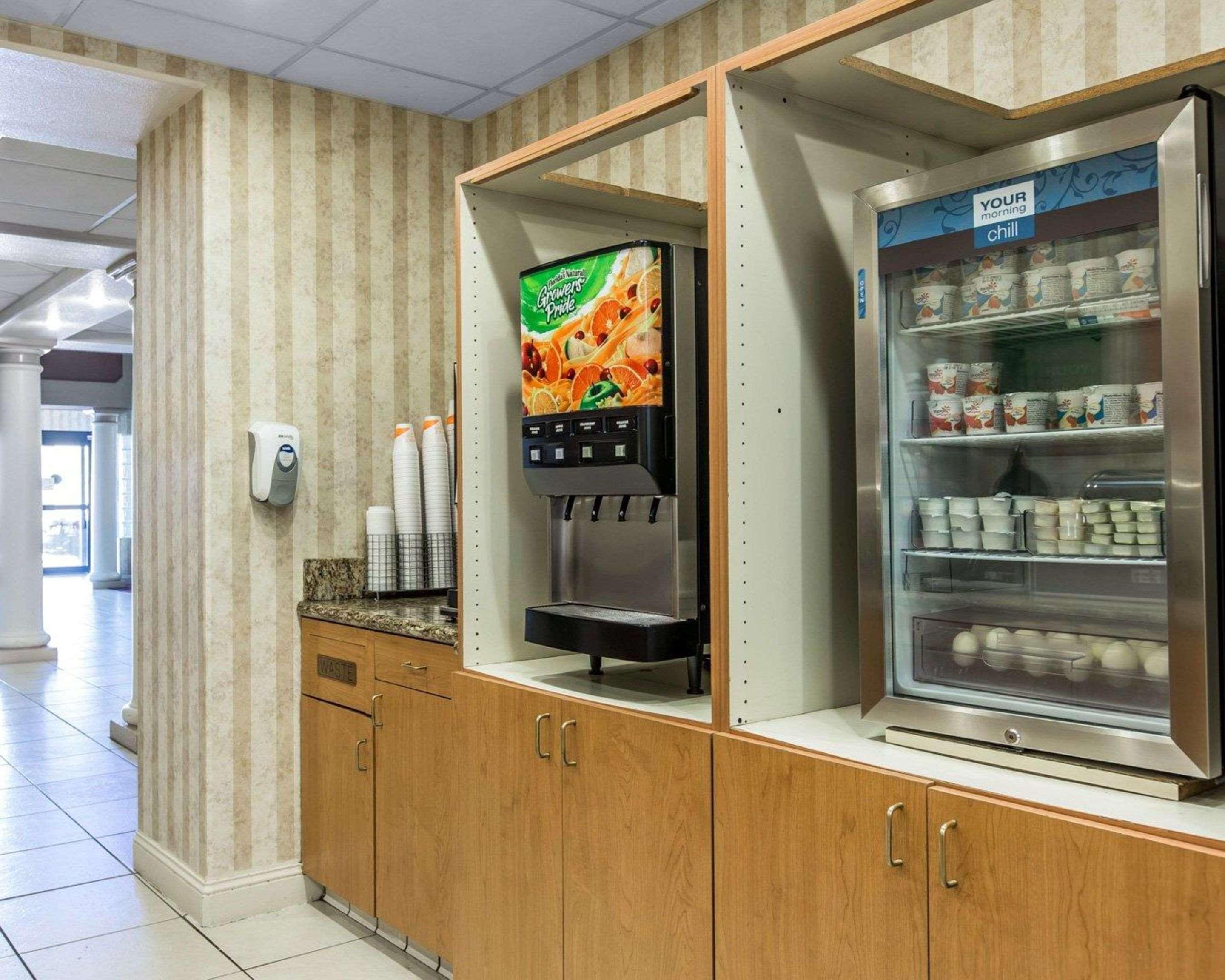 Comfort Suites Palm Desert I-10 Экстерьер фото